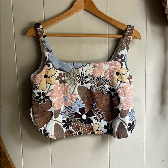 Quilted Style Zara Crop Top - Picture 3 of 4